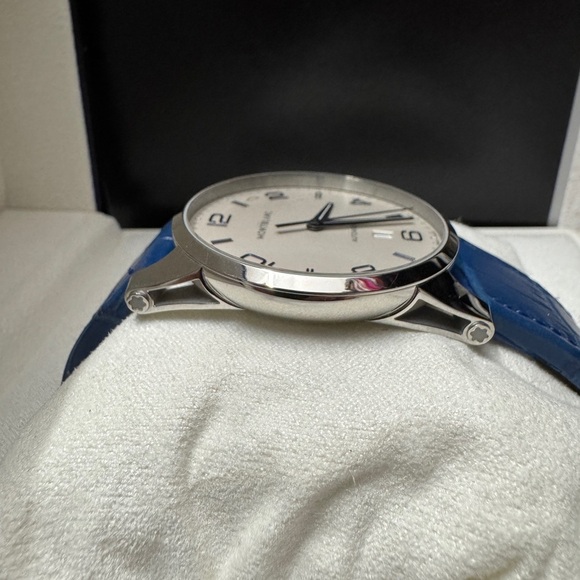 Montblanc TimeWalker Automatic Silver Dial Men’s Watch on Blue Leather Strap - Picture 4 of 8